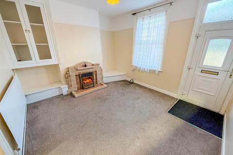 2 bedroom terraced house to rent, Aberderfyn Road, Johnstown