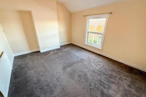 2 bedroom terraced house to rent, Aberderfyn Road, Johnstown