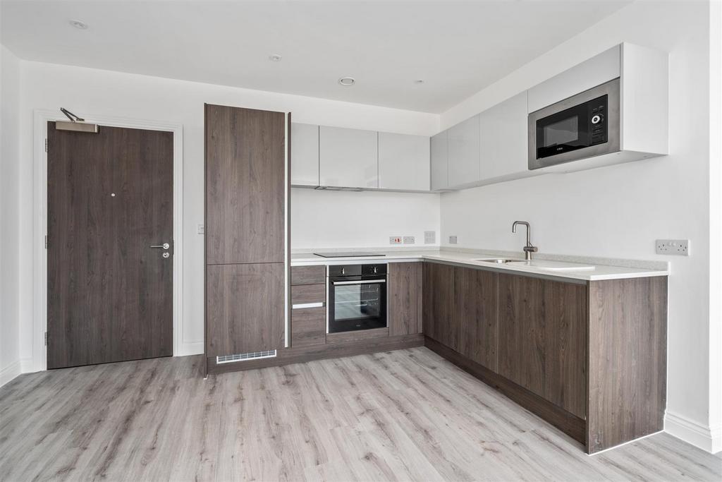 Warwick House - 12-3 lo.jpg