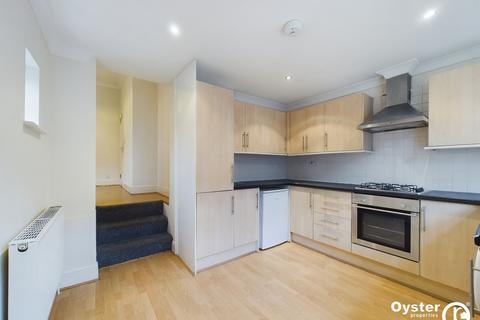 2 bedroom flat to rent, Church Street, Enfield, EN2