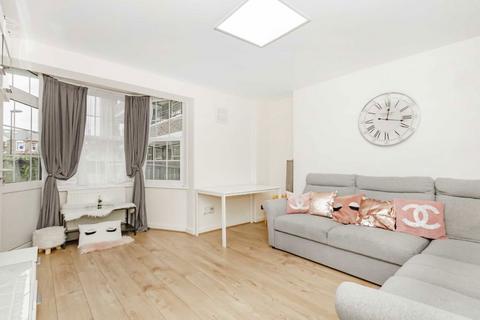 2 bedroom flat to rent, Emlyn Gardens, London W12