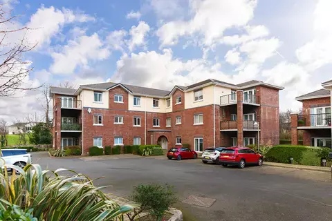 2 bedroom apartment for sale, 12, The Pavilions, Ramsey