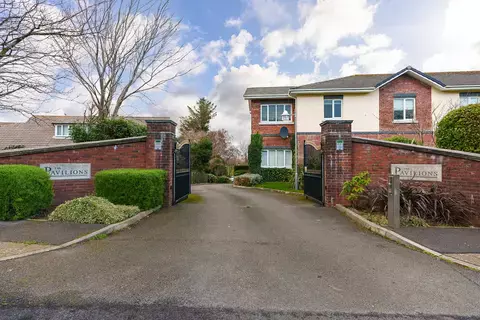 2 bedroom apartment for sale, 12, The Pavilions, Ramsey