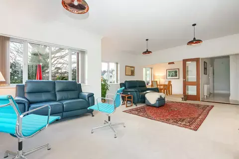 2 bedroom apartment for sale, 12, The Pavilions, Ramsey