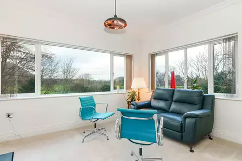 2 bedroom apartment for sale, 12, The Pavilions, Ramsey