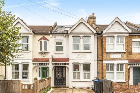 3 bedroom house to rent, Carlton Park Avenue London SW20