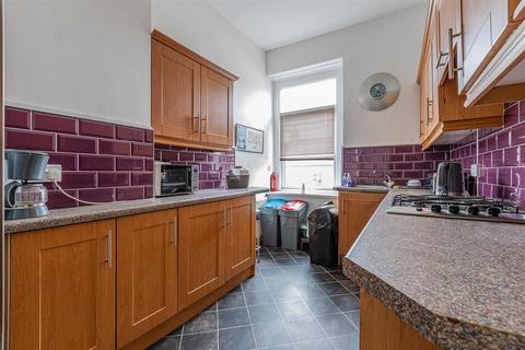 4 bedroom end of terrace house for sale, Pearl Street, Cardiff CF24