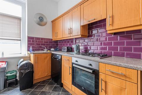 4 bedroom end of terrace house for sale, Pearl Street, Cardiff CF24