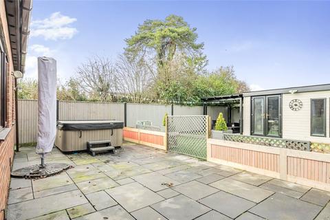 3 bedroom detached bungalow for sale, Firgrove Road, North Baddesley, Southampton, Hampshire