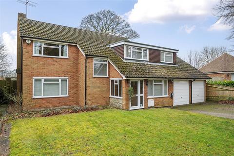 4 bedroom detached house for sale, Okeford Drive, Tring