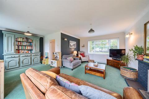 4 bedroom detached house for sale, Okeford Drive, Tring