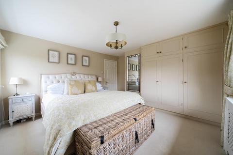 7 Crag Gardens, Bramham, Wetherby, LS23 6RP