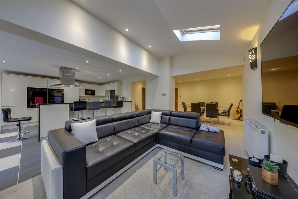 Open Plan Living / Kitchen / Dining Alt 3