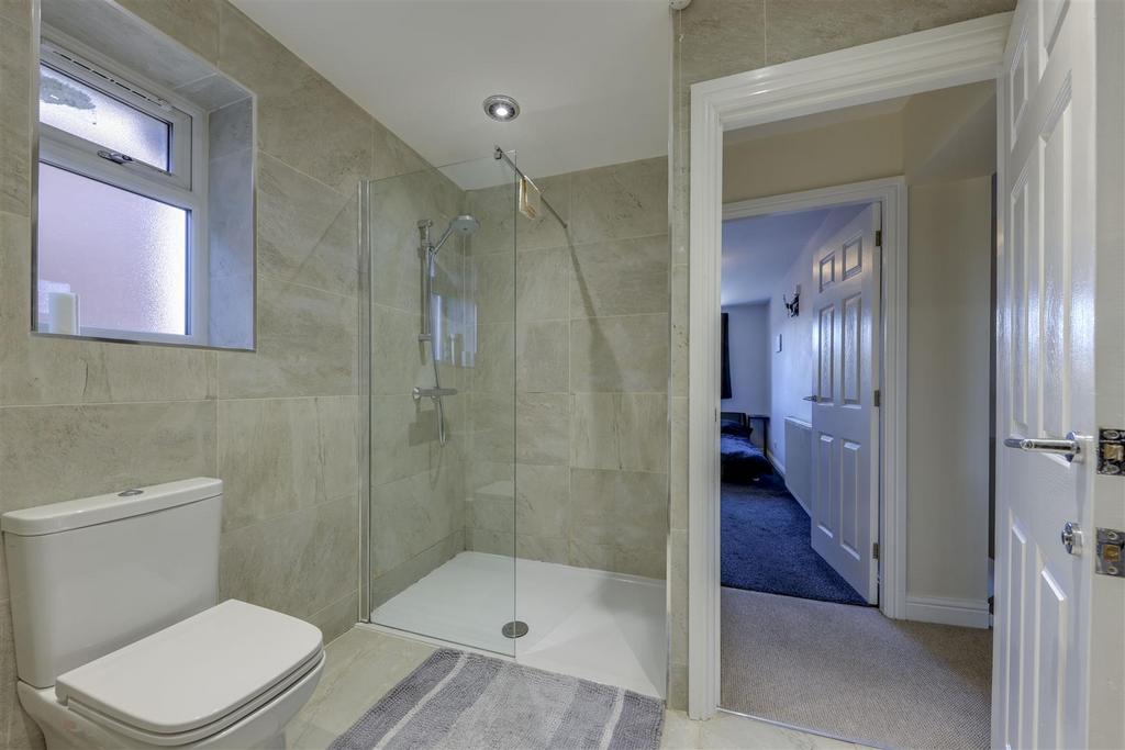 Jack & Jill Shower Room 2 Alt