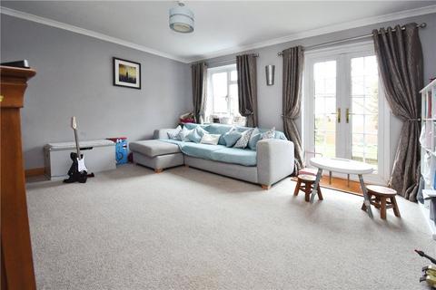 3 bedroom semi-detached house for sale, Launcelyn Close, North Baddesley, Southampton, Hampshire