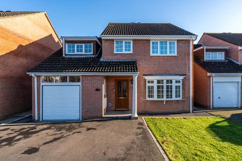 4 bedroom detached house for sale, Weavers Close, West Moors, Ferndown, Dorset, BH22