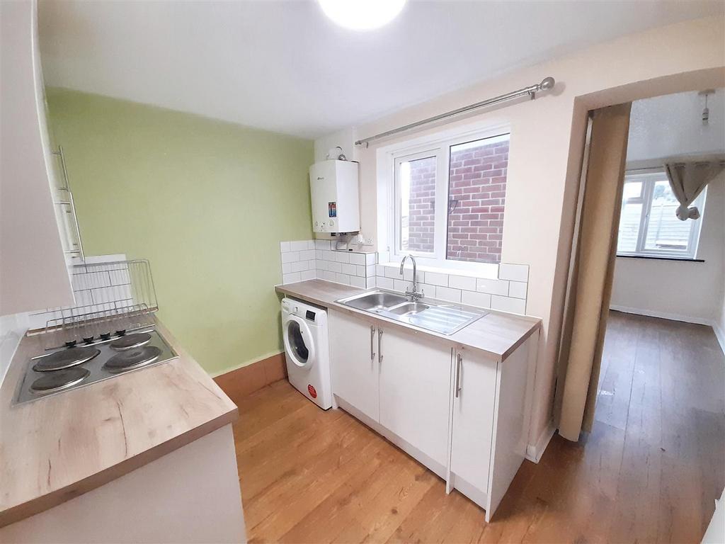 Kitchen new.jpg