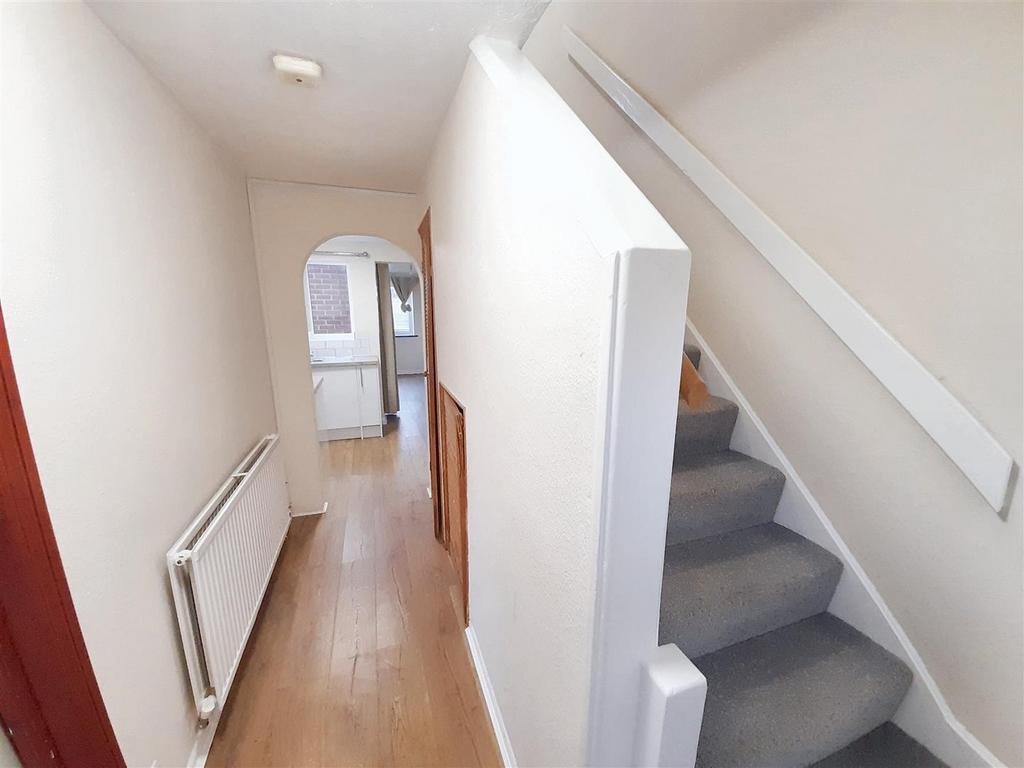 Hallway new.jpg