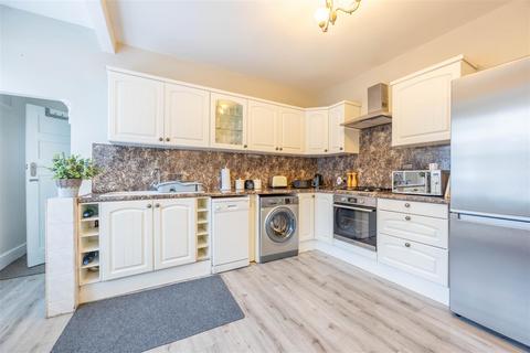 2 bedroom apartment for sale, THE LEAS, Westcliff-On-Sea