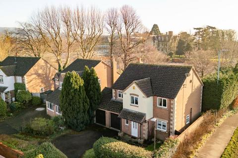 4 bedroom detached house for sale, Littlecote Close, Cheltenham GL52