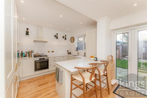 2 bedroom terraced house for sale, Hewish Road, Edmonton, N18