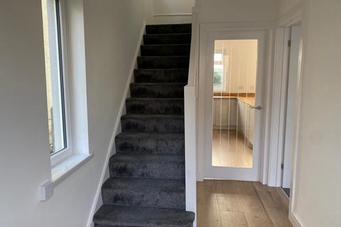 18 Giants Grave Road, Neath, SA11 2LS