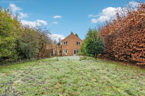 3 bedroom detached house for sale, Stanley Hill, Amersham, Buckinghamshire, HP7 9HP