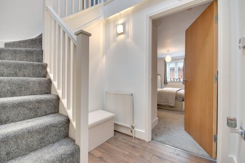 170 Baddow Road, Chelmsford, CM2 9QW