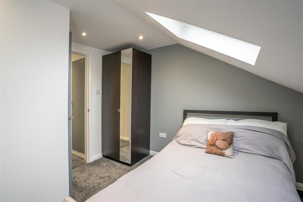 Bedroom 2.jpg