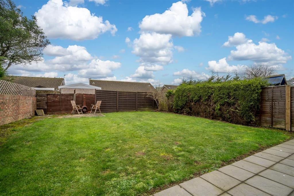 Rear Garden (2).jpg