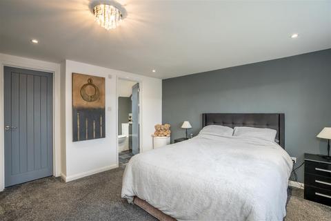 74 Hook Lane, Rose Green, Bognor Regis, PO21 3PE
