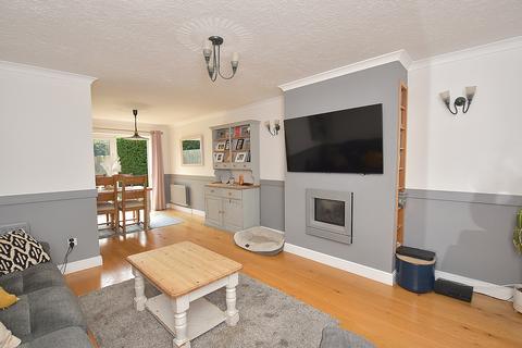 29 Blackmore Chase, Wincanton, BA9 9SB