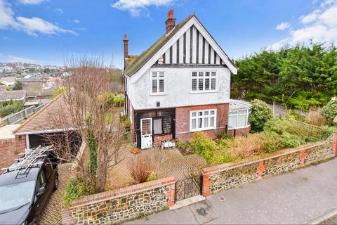 4 bedroom detached house for sale, Seacroft Road, Broadstairs, Kent