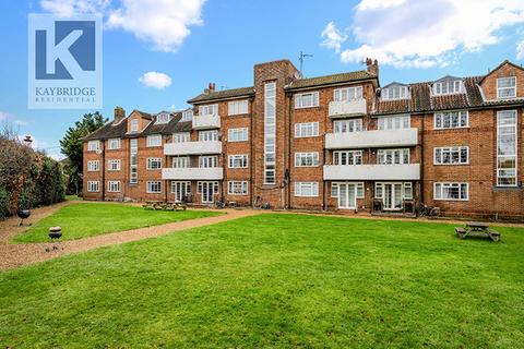 2 bedroom apartment for sale, Eastway, Epsom, KT19