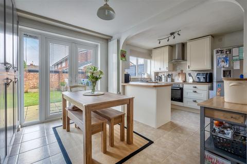 3 bedroom semi-detached house for sale, Holmoak Road, Keynsham, Bristol