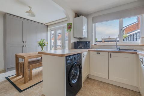 3 bedroom semi-detached house for sale, Holmoak Road, Keynsham, Bristol