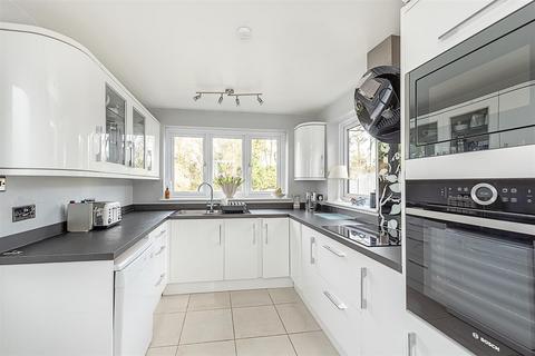 3 bedroom semi-detached house for sale, Wroxham Way, Harpenden