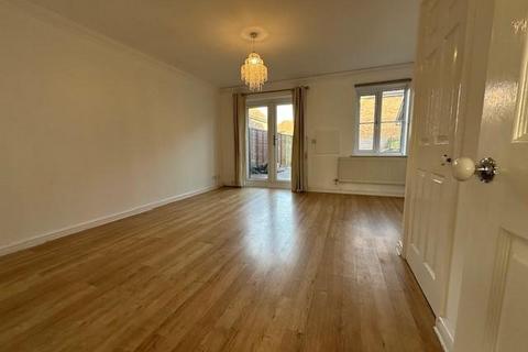 3 bedroom end of terrace house to rent, Wood Lane, Park Farm TN23