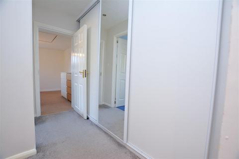 86 Wilson Avenue, Mitcham, CR4 3JL