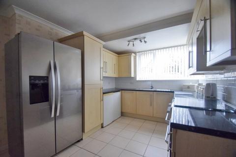 3 bedroom terraced house for sale, Greenvale Gardens, Rainham, Gillingham, ME8