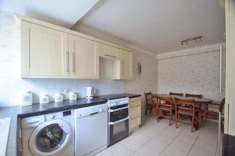 3 bedroom terraced house for sale, Greenvale Gardens, Rainham, Gillingham, ME8