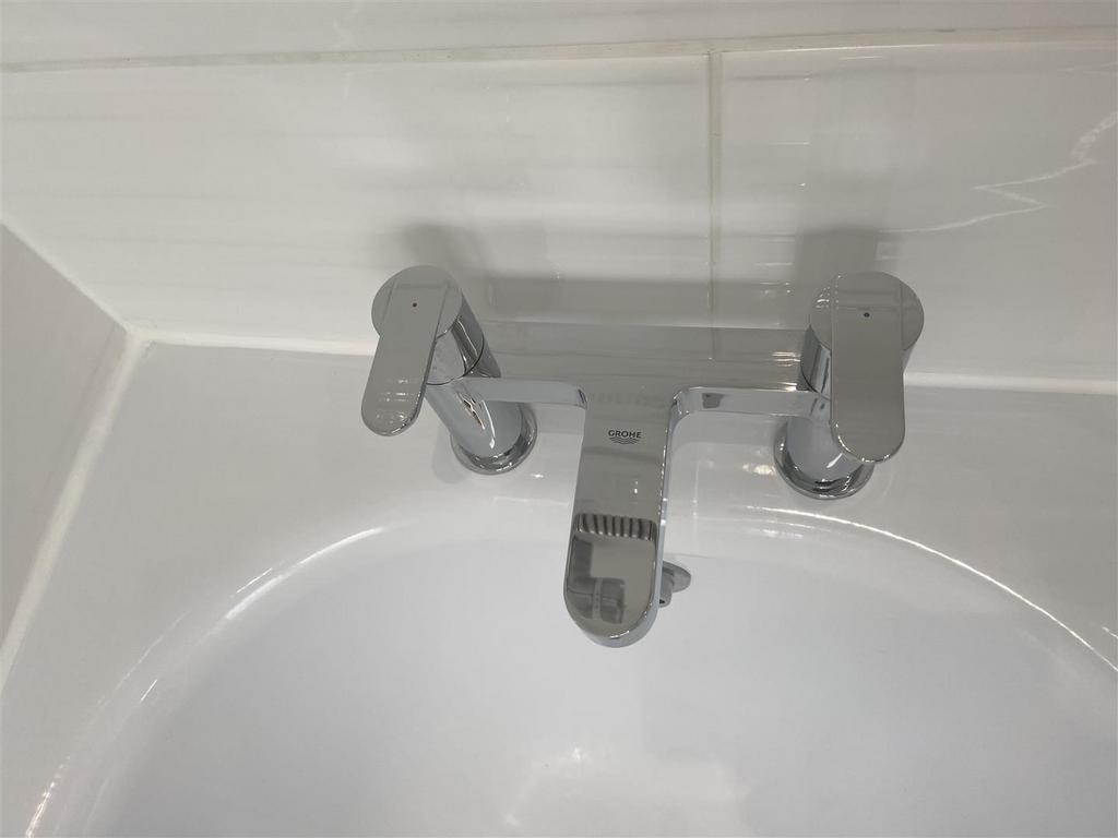 F bathroom 2.JPG