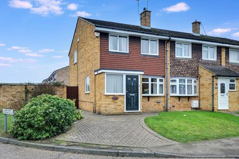 3 bedroom end of terrace house for sale, Linnet Drive, Chelmsford CM2