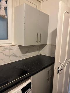 3 bedroom flat to rent, Cope Street, London SE16