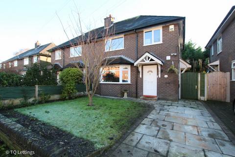 3 bedroom semi-detached house to rent, Old Meadow Lane, Hale WA15