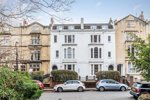 54a Oakfield Road, Clifton, Bristol, BS8 2BG