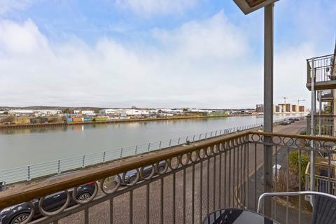 2 bedroom flat for sale, Bonaventure, Sussex Wharf, Shoreham, West Sussex