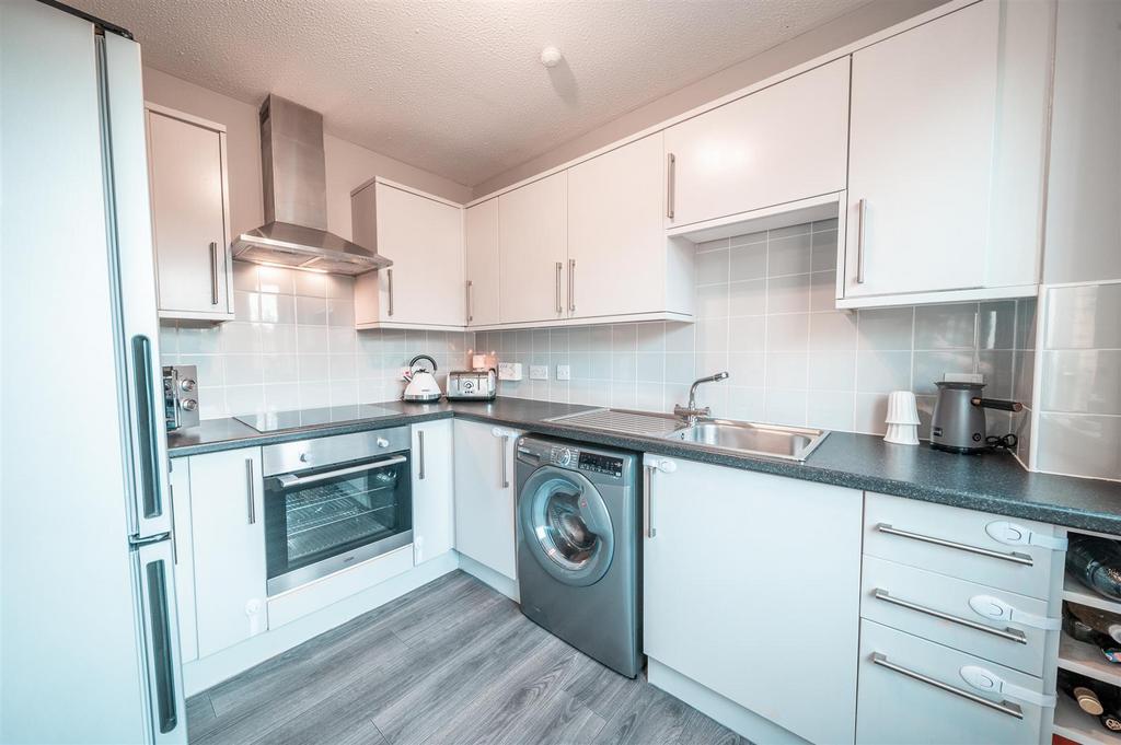 33 HADDINGTON GARDENS 160124 EDIT (33 of 38).jpg