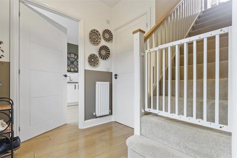 4 bedroom detached house for sale, Oaklea, Bradford BD10