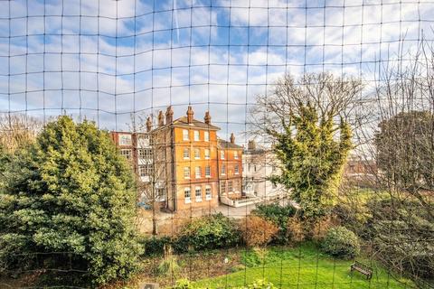 3 bedroom apartment for sale, Furze Hill, Hove, BN3 1NH